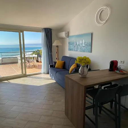 The Seaside Serenity Terrace * Giardini-Naxos